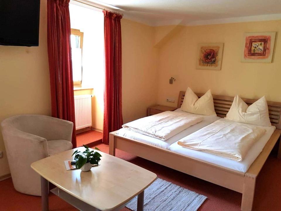Hotel Garni Edelweiss Siegsdorf Exterior photo