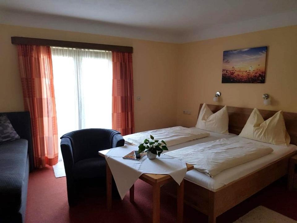 Hotel Garni Edelweiss Siegsdorf Exterior photo