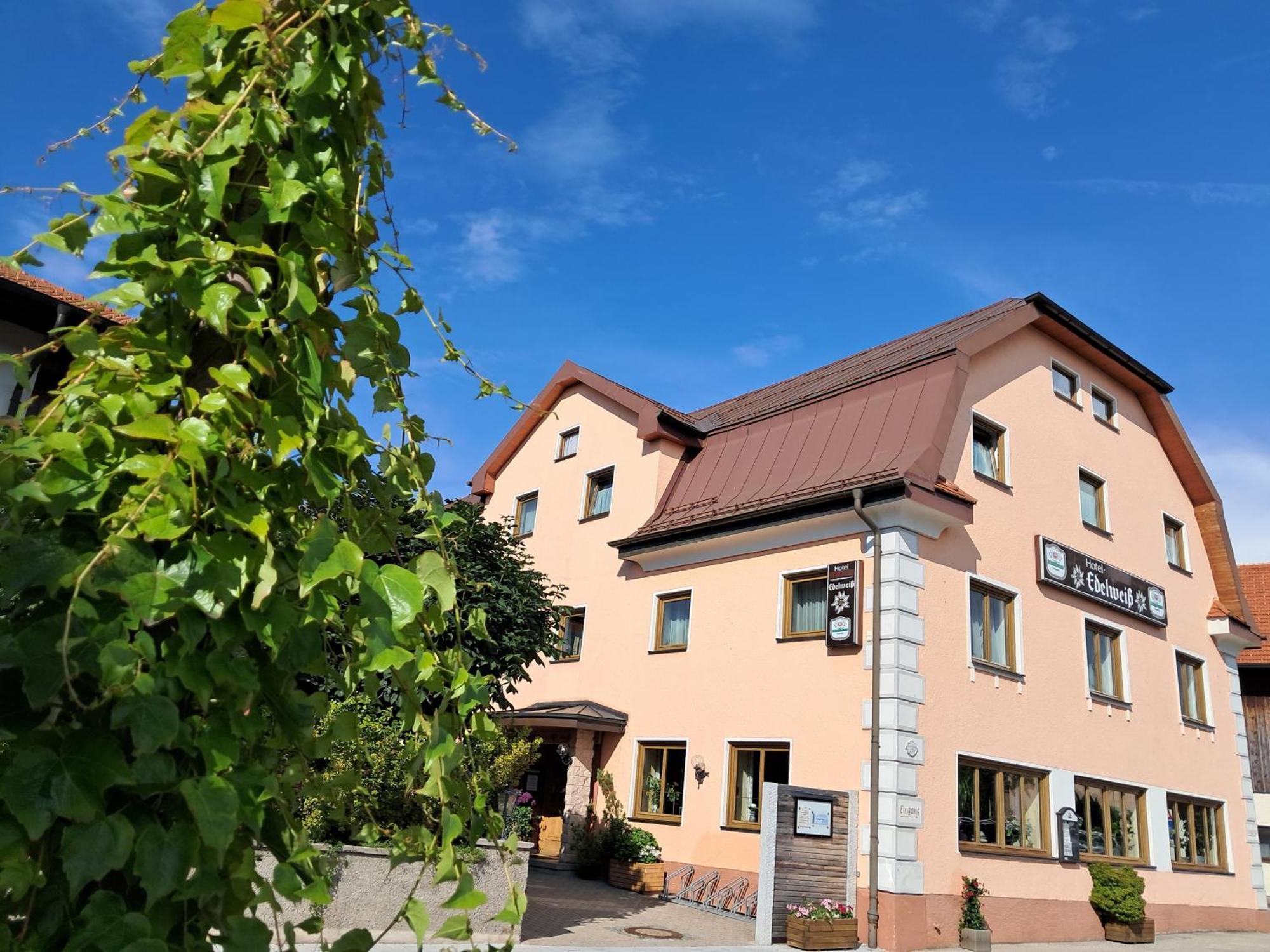 Hotel Garni Edelweiss Siegsdorf Exterior photo